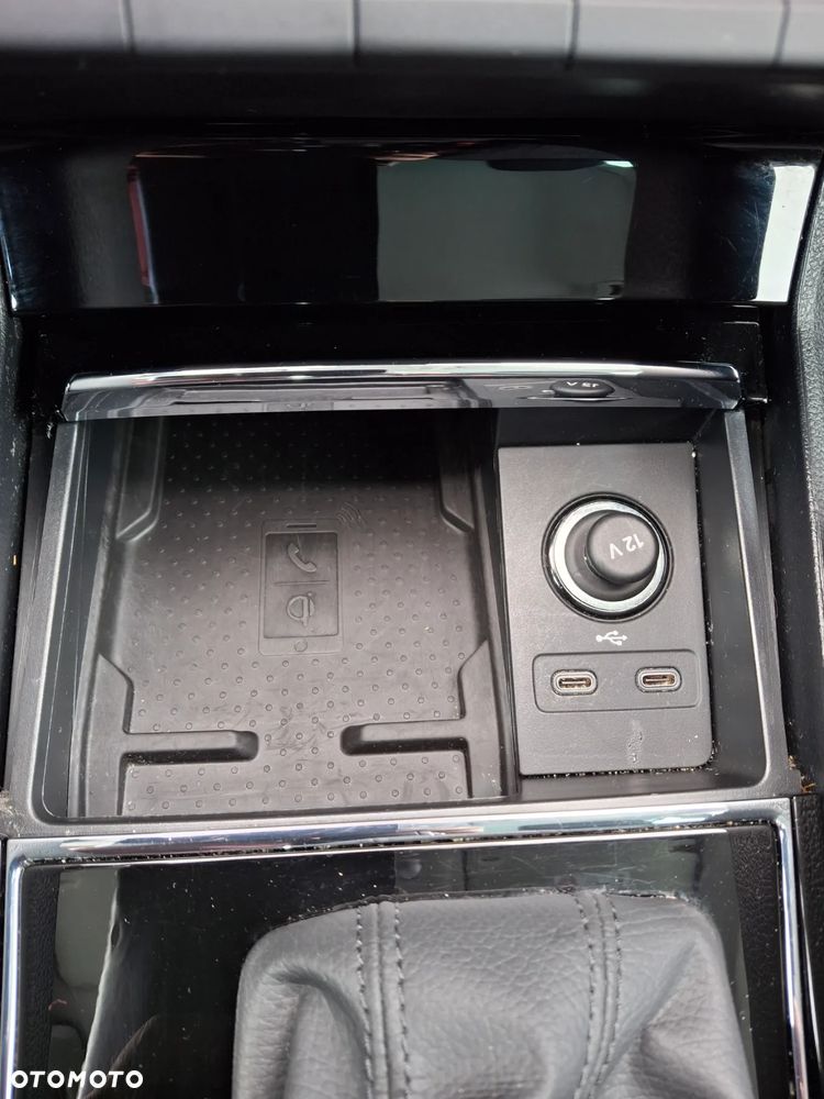 Skoda Karoq 1.5 TSI DSG Ambition - 26