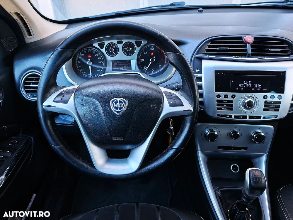 Lancia Delta 1.6 MultiJet Platino - 6