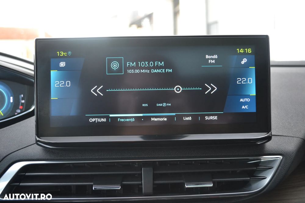 Peugeot 3008 PHEV EAT8 4X4 GT Pack - 22