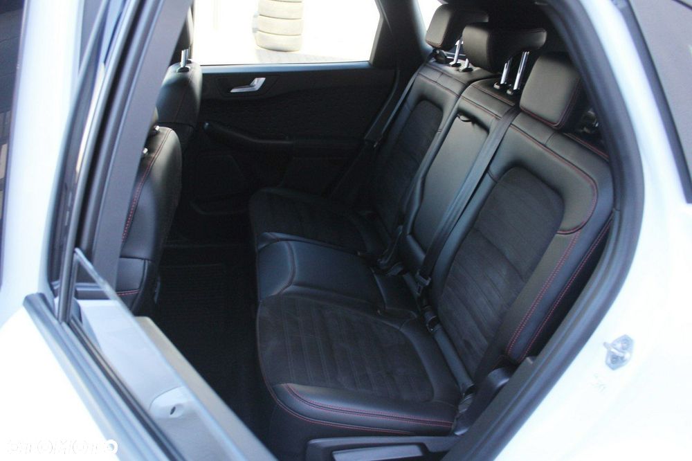 Ford Kuga 2.5 Duratec PHEV ST-LINE - 10