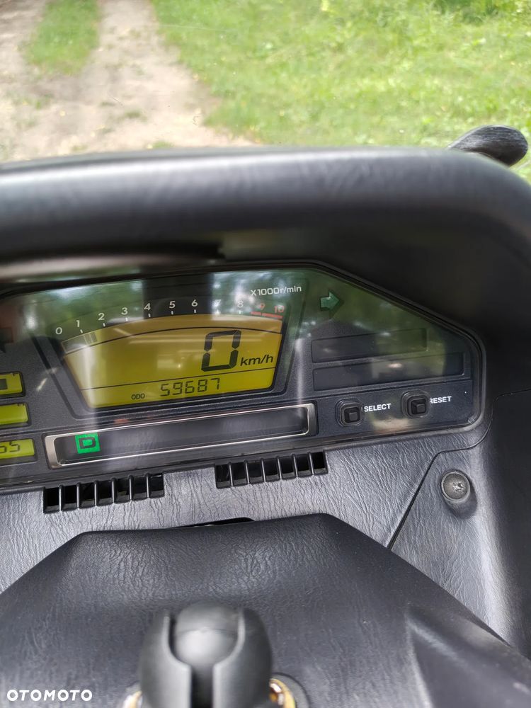 Suzuki Burgman - 11