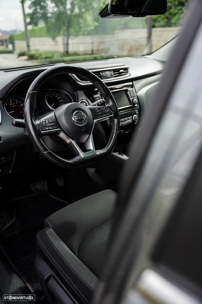 Nissan Qashqai 1.3 DIG-T Acenta DCT - 27