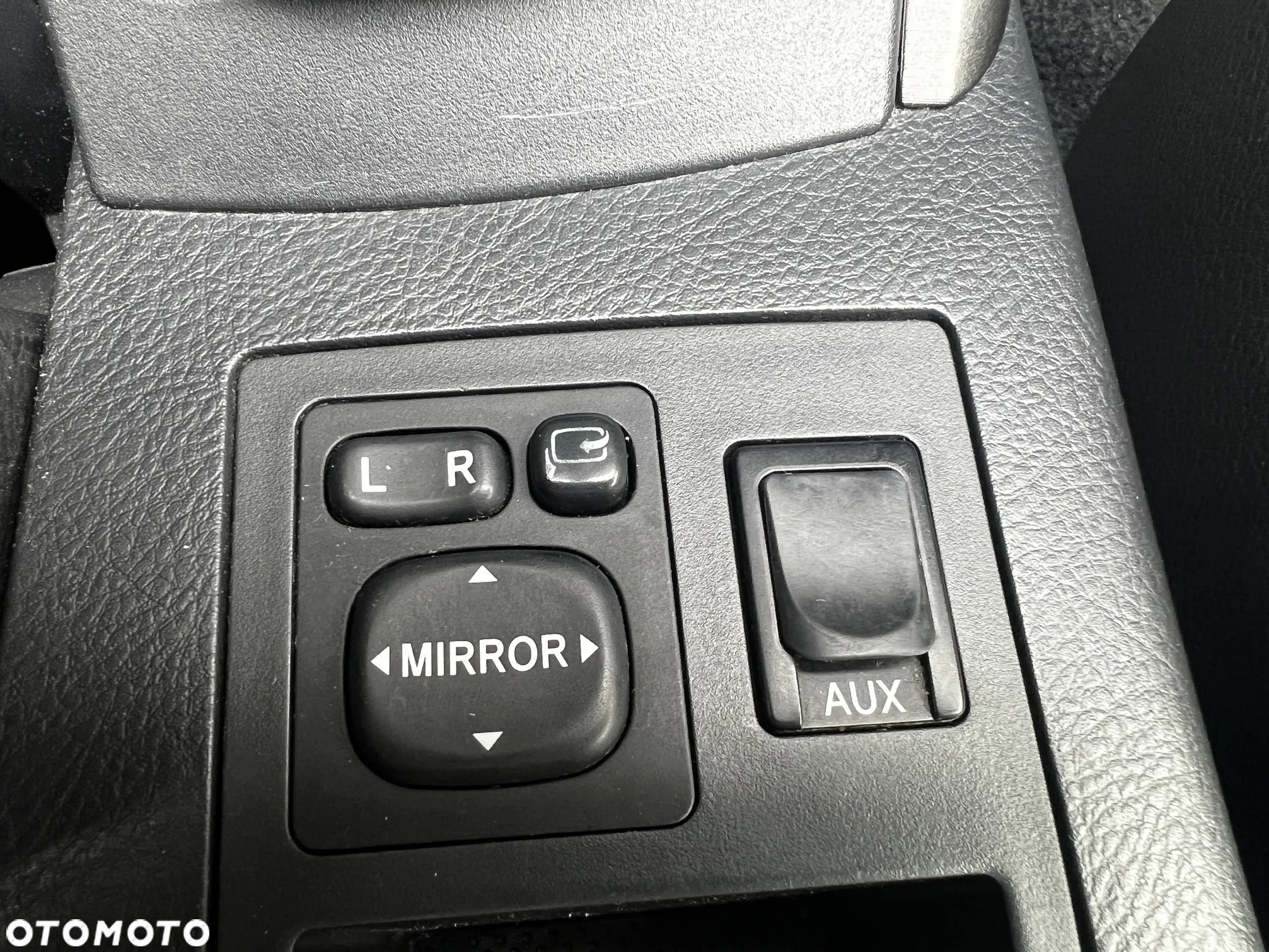Toyota RAV4 - 22