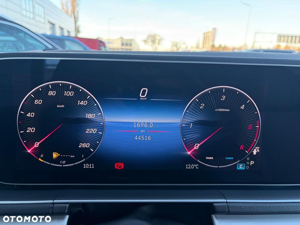 Mercedes-Benz GLE 300 d 4-Matic Premium Plus - 24