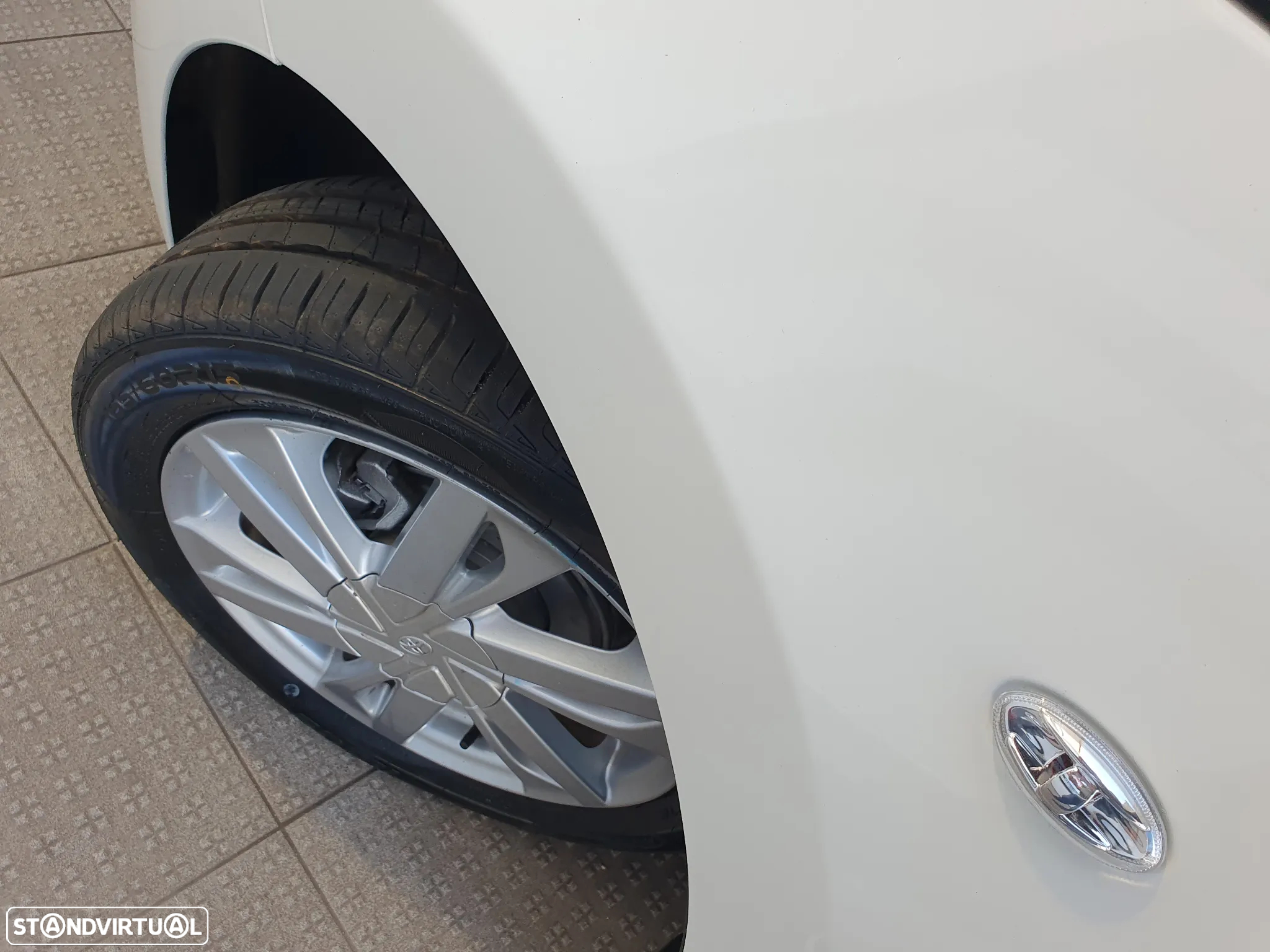 Toyota Aygo 1.0 X-Play+AC+X-Touch - 24