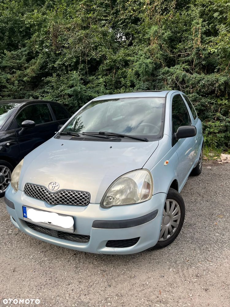 Toyota Yaris 1.0 Base - 1
