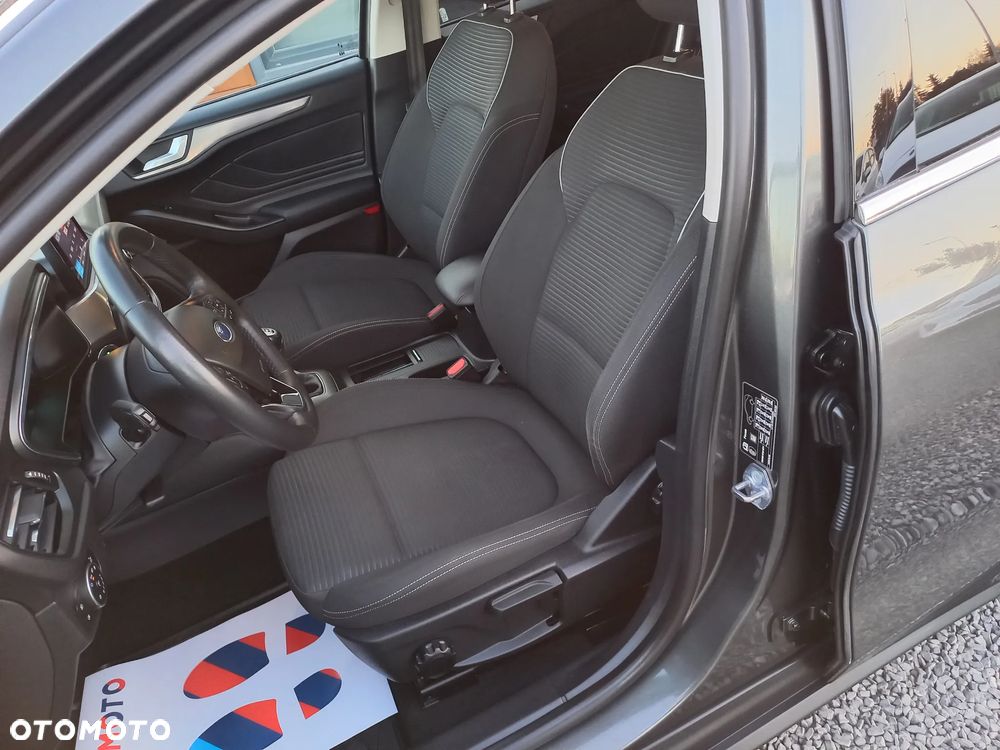 Ford Focus 1.5 EcoBlue STart-Stopp-System TITANIUM - 19