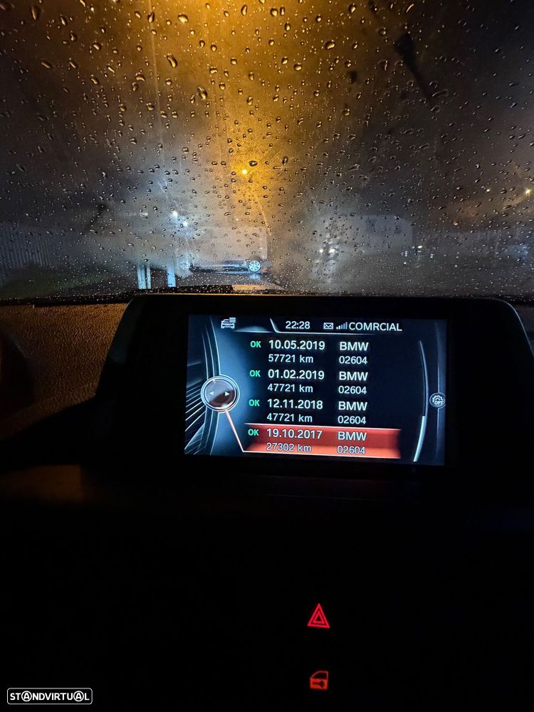 BMW 116 d Line Urban Auto - 13