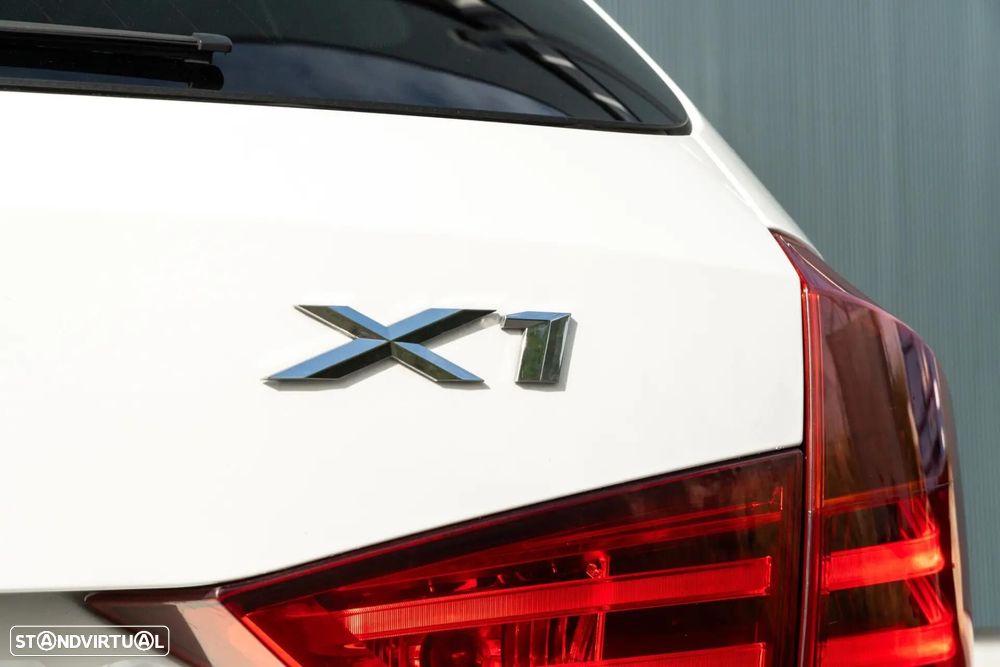BMW X1 18 d sDrive Auto xLine - 34