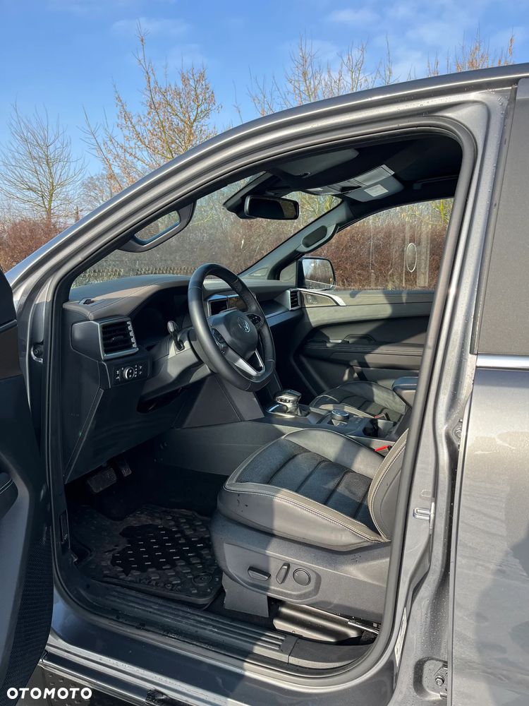 Volkswagen Amarok - 10