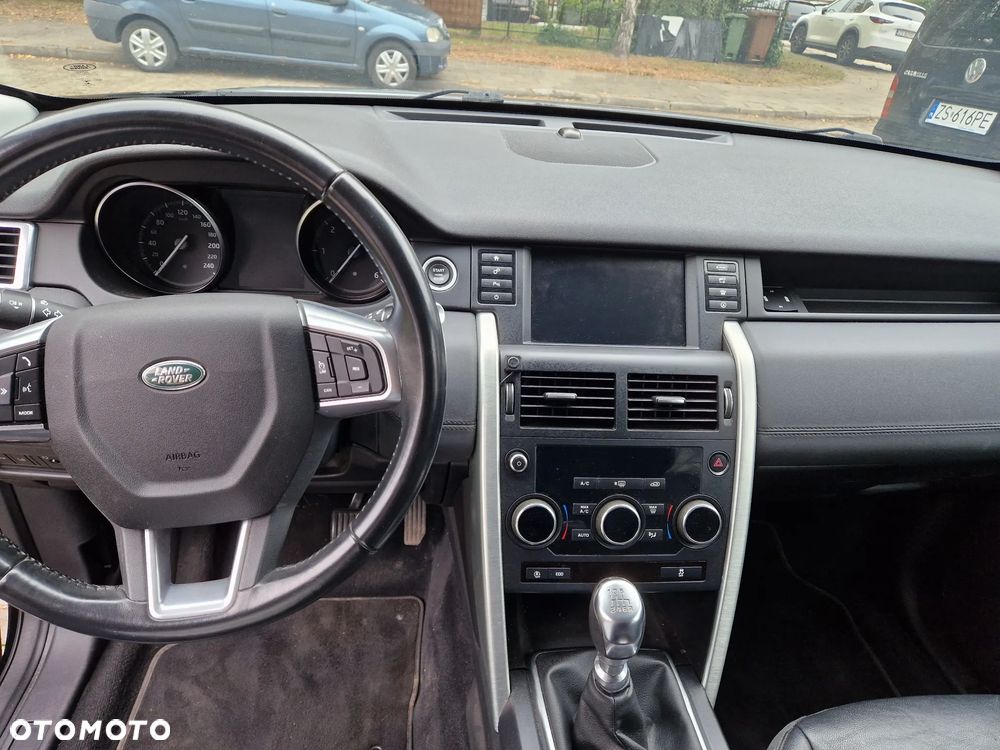 Land Rover Discovery Sport 2018 photo 4