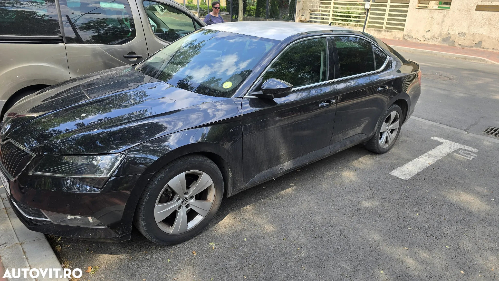 Skoda Superb 1.6 TDI DSG Ambition - 2