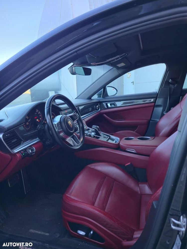 Porsche Panamera - 6