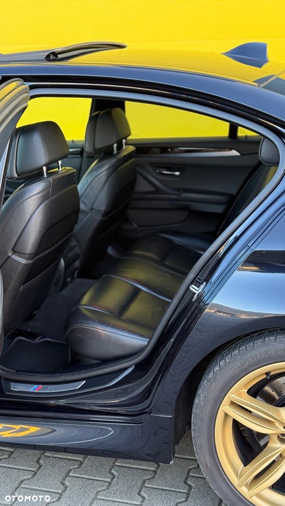 BMW Seria 5 535i xDrive - 40