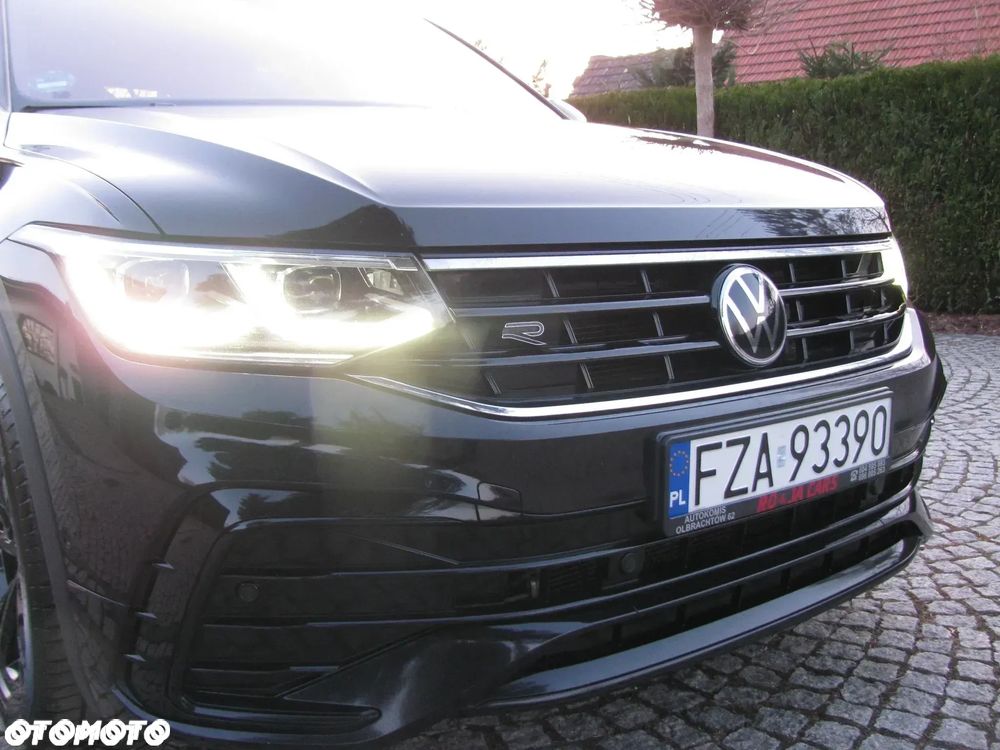 Volkswagen Tiguan 2.0 TDI SCR 4MotION DSG R-Line - 29