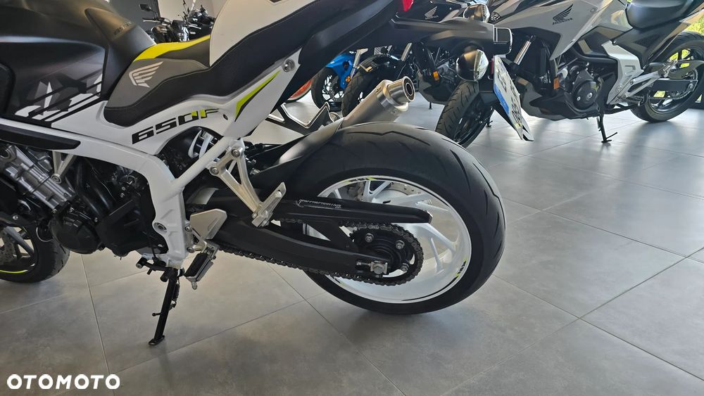 Honda CB - 10