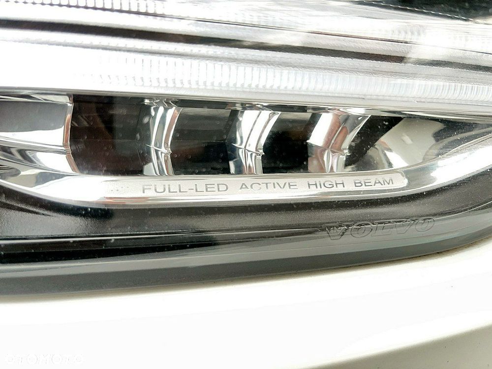 Volvo V90 Cross Country - 13