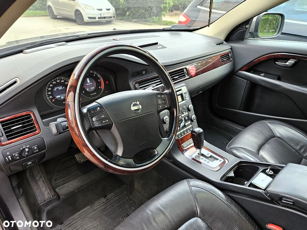 Volvo XC 70 - 9