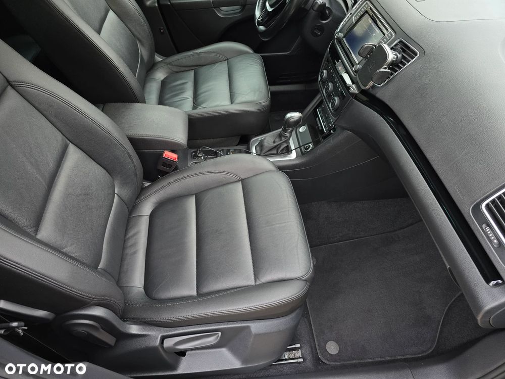 Volkswagen Sharan 2.0 TDI DSG Highline Black Style - 28