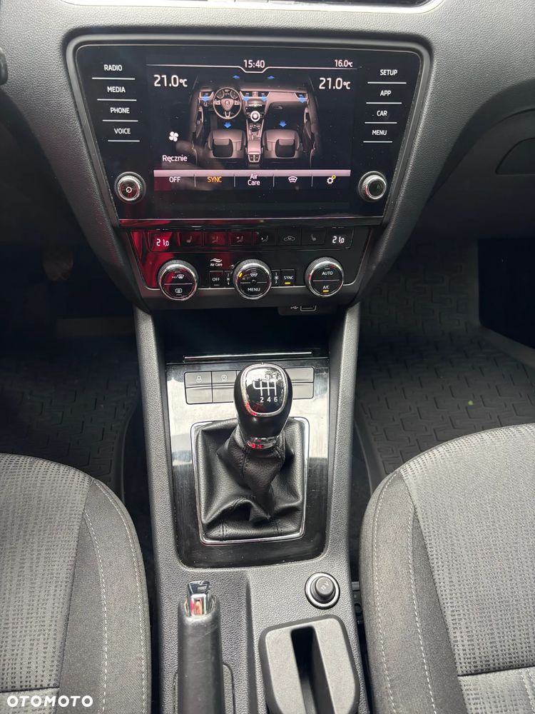 Skoda Octavia 2.0 TDI Style - 27