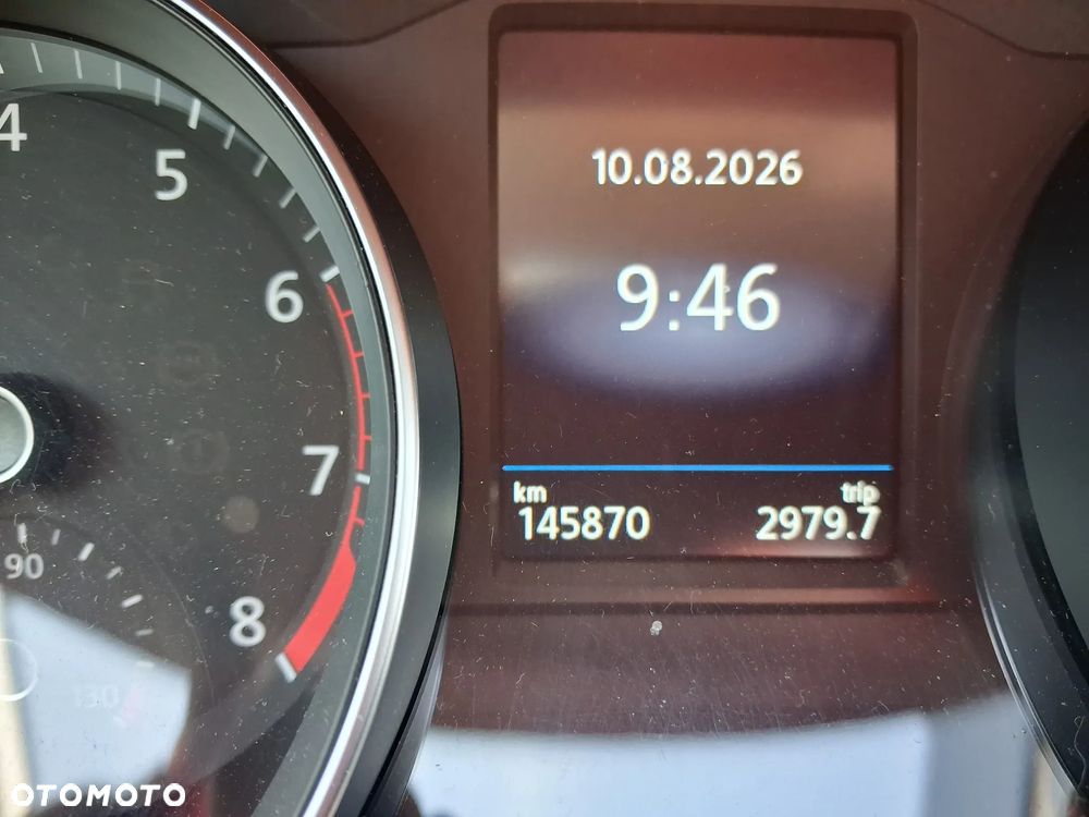 Volkswagen Passat - 8