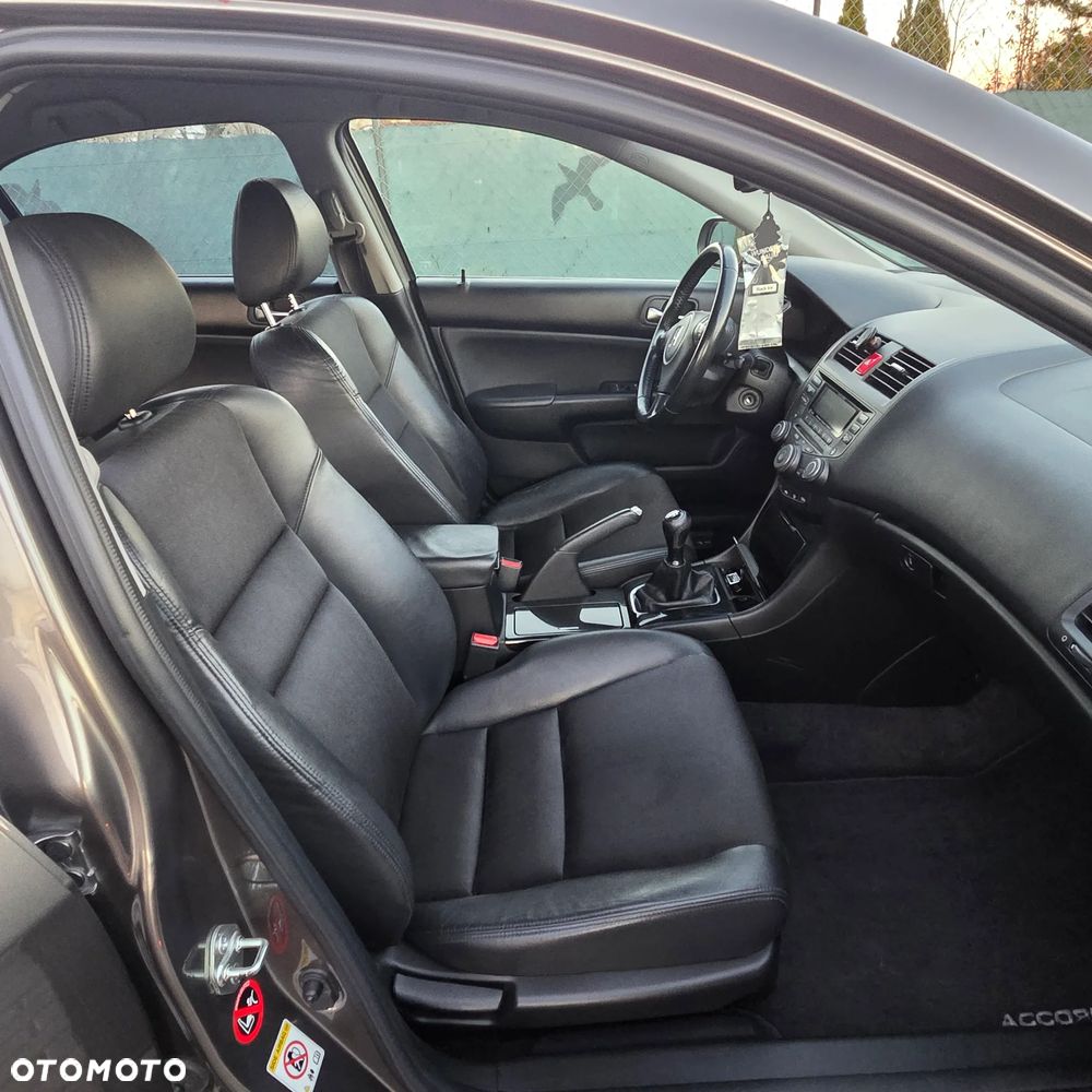 Honda Accord 2.0 Sport - 9