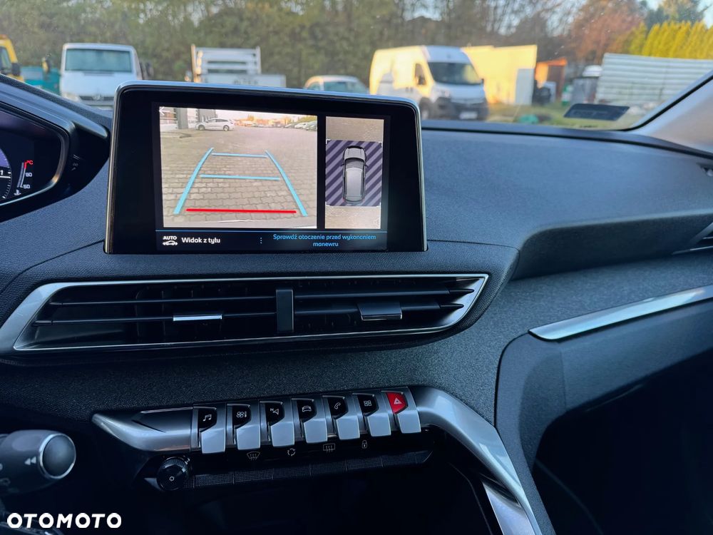 Peugeot 3008 1.5 BlueHDi Allure S&S EAT8 - 11