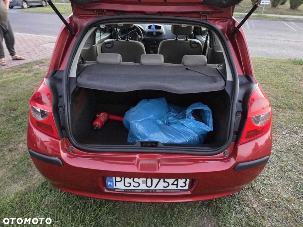 Renault Clio - 7