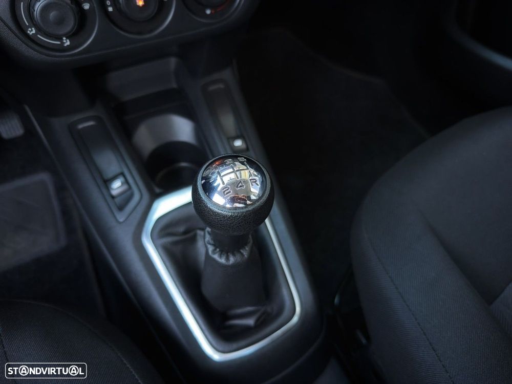 Citroën C-Elysée 1.2 PureTech Seduction - 19