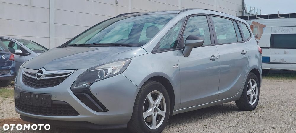 Toyota Corolla Verso - 13