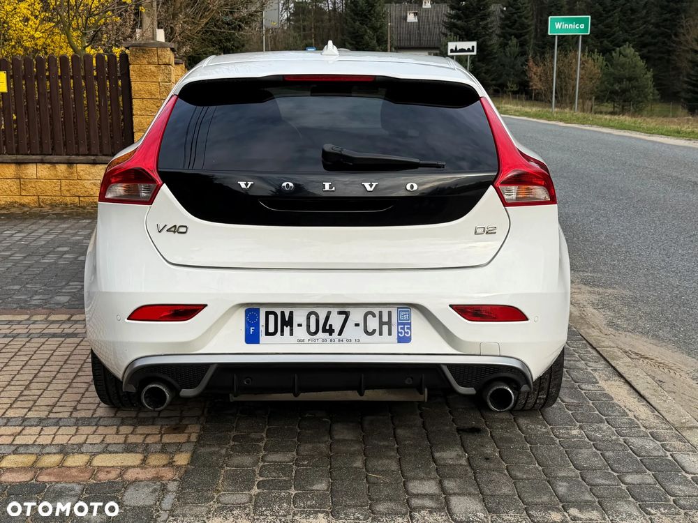 Volvo V40 D2 R Design - 19