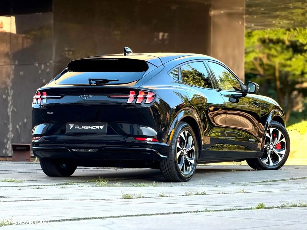 Ford Mustang Mach-E - 17