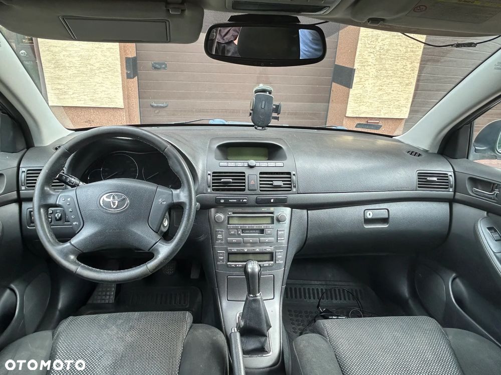 Toyota Avensis 1.8 VVT-i Luna - 7