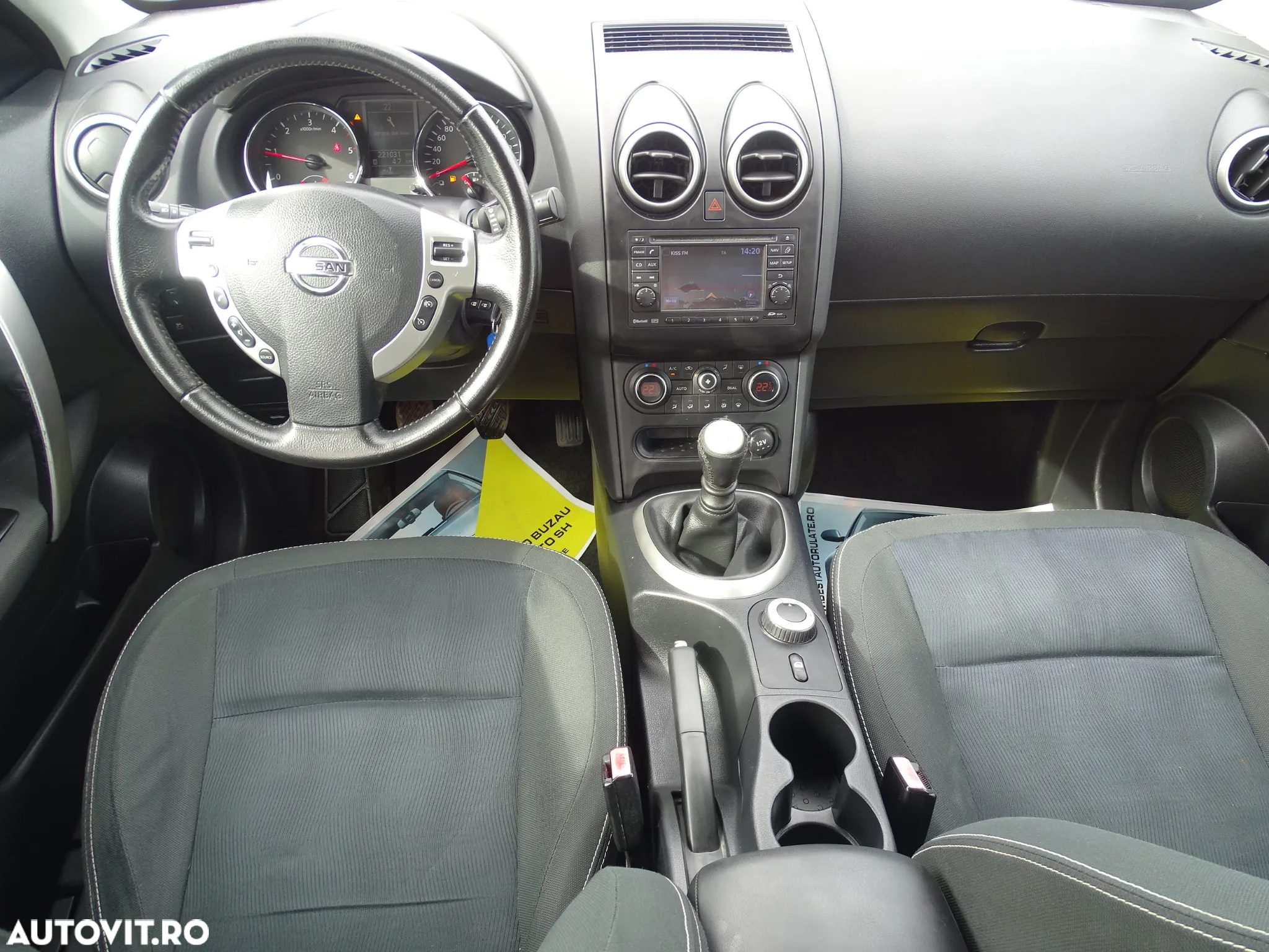 Nissan Qashqai 1.6 dCi DPF 4x4 tekna - 9