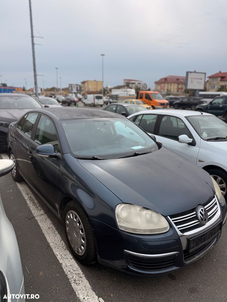 Volkswagen Jetta 1.6 Comfortline - 2