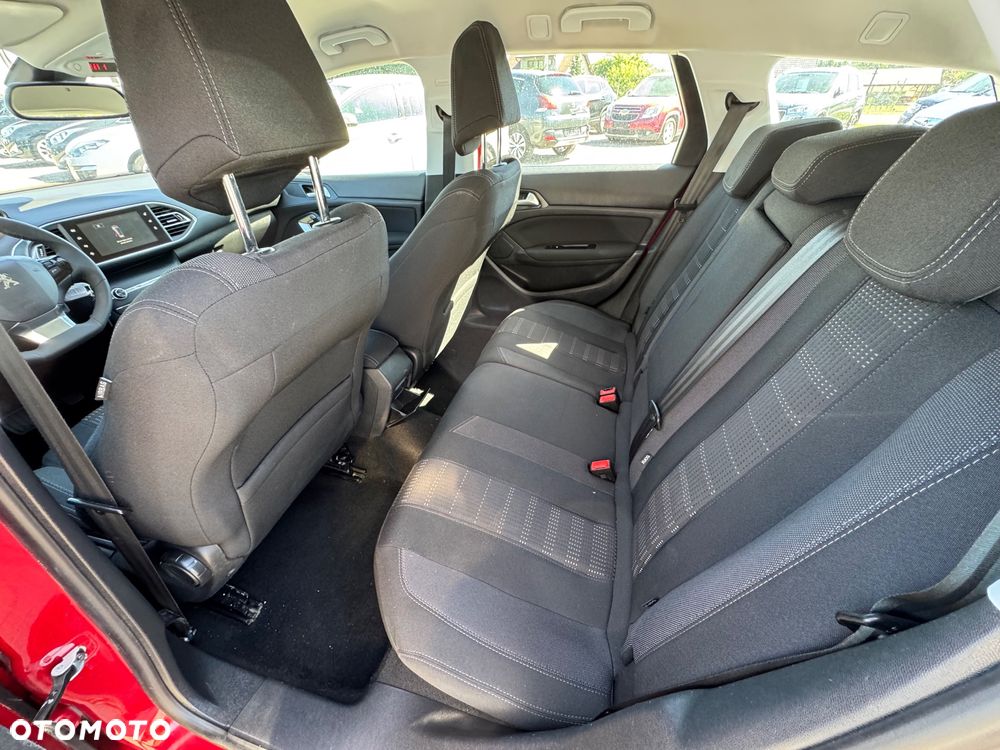 Peugeot 308 SW e-HDi FAP 115 Stop&Start EGS6 Allure - 15