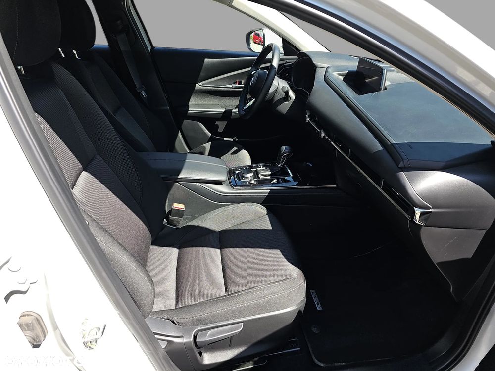 Mazda CX-30 2.0 mHEV Centre-Line 2WD - 25
