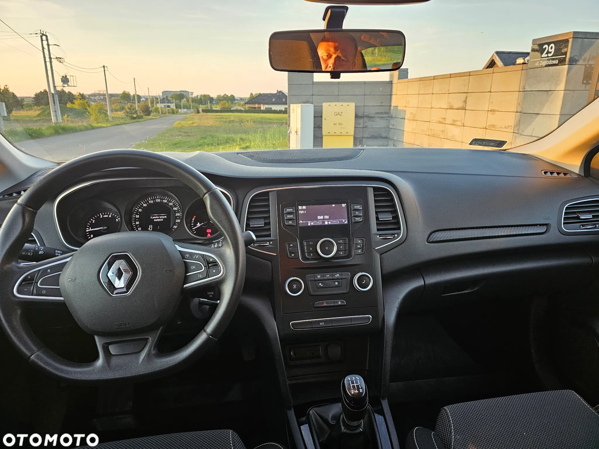 Renault Megane 1.6 SCe Life - 15