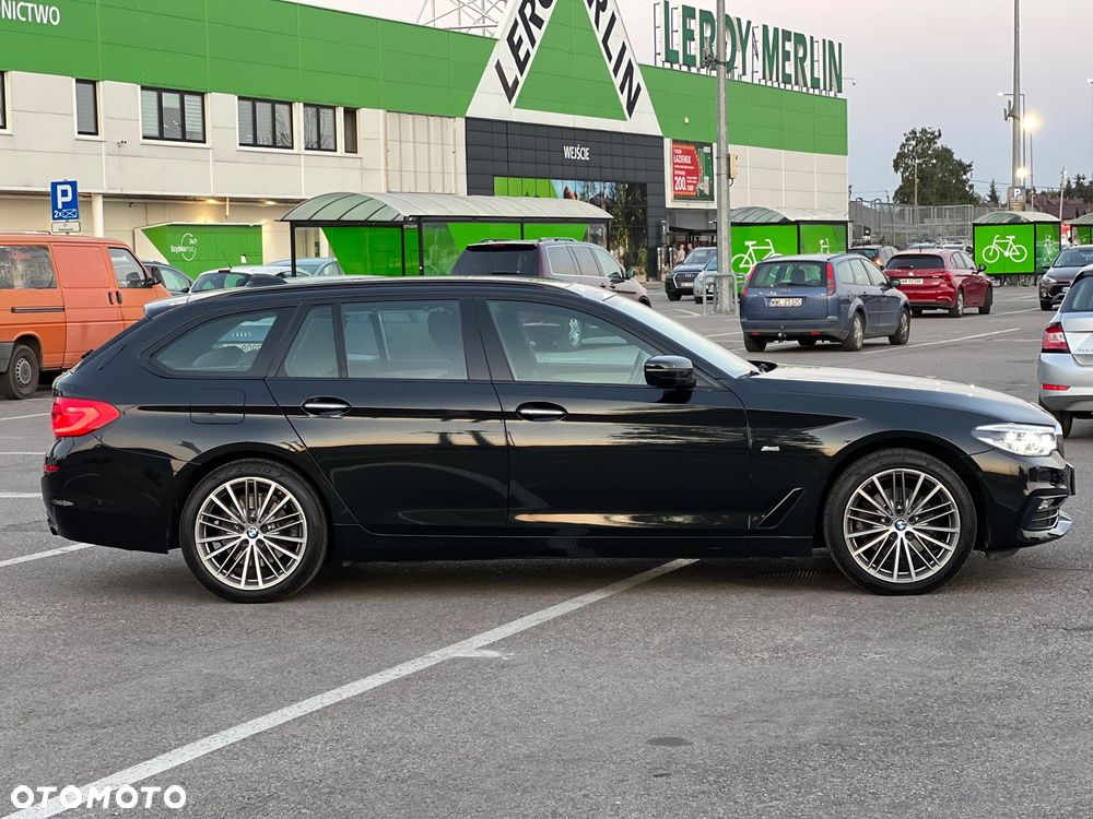 BMW Seria 5 520d Sport Line - 34