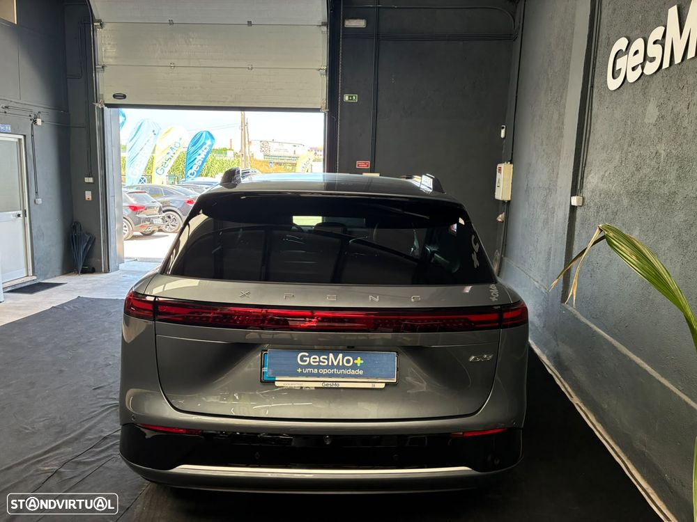 Xpeng G9 78.2 kWh Standard Range - 7