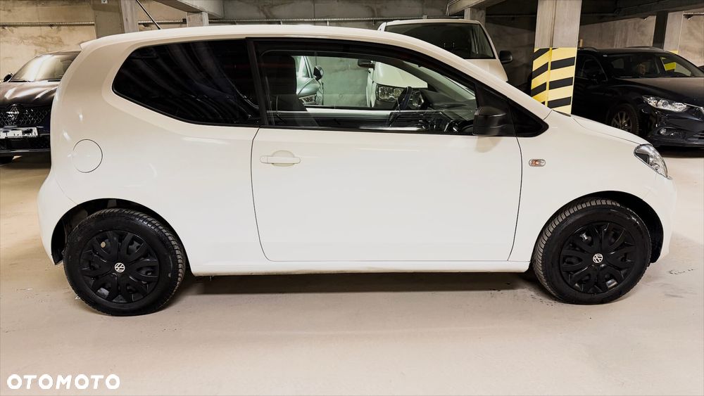 Volkswagen up! move - 7