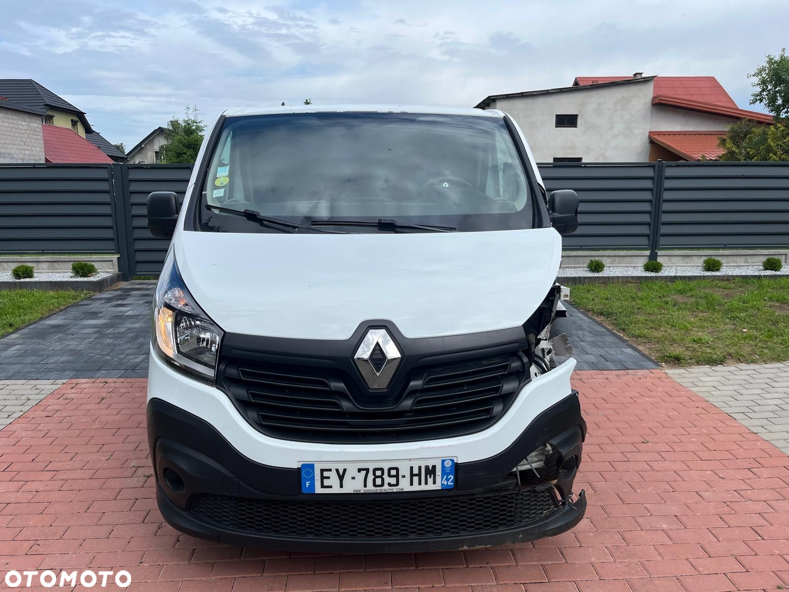 Renault Trafic - 2