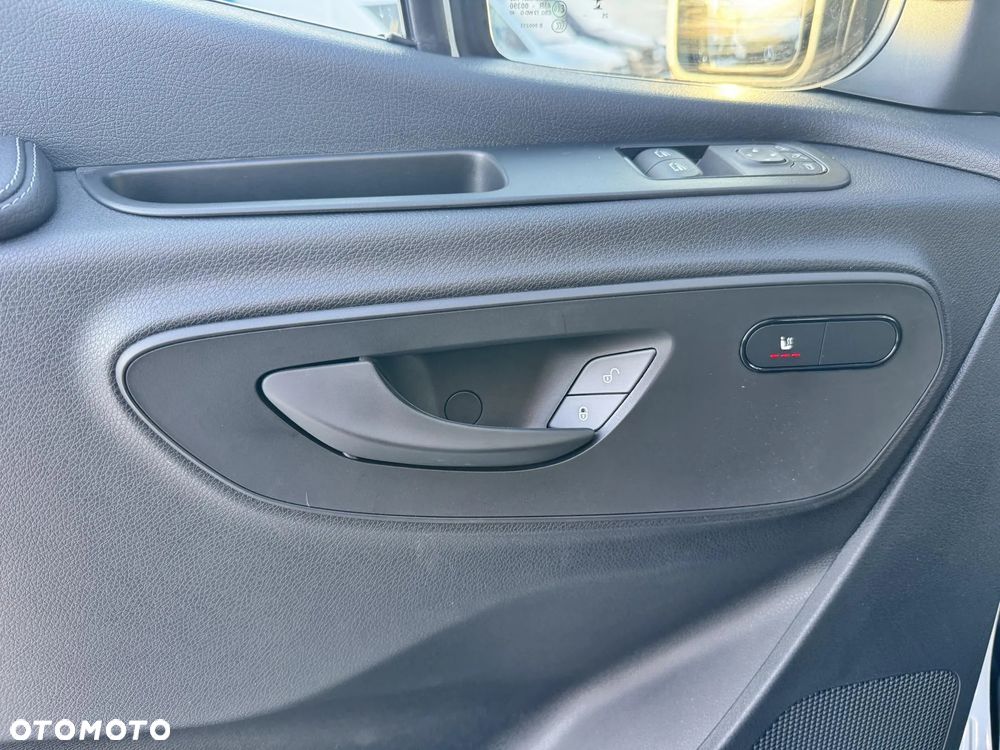 Mercedes-Benz Sprinter - 12