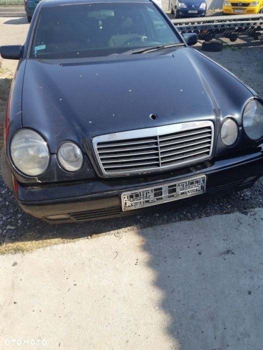 Na części Mercedes W210 Okular Silnik Skrzynia Maska Zderzak Drzwi Klapa Szyba - 1