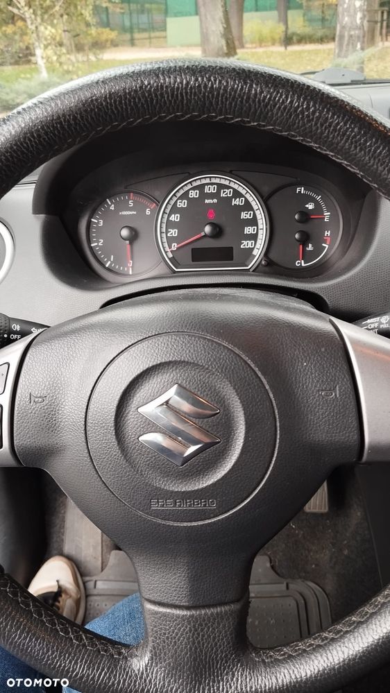 Suzuki Swift 1.3 DDiS Club - 9