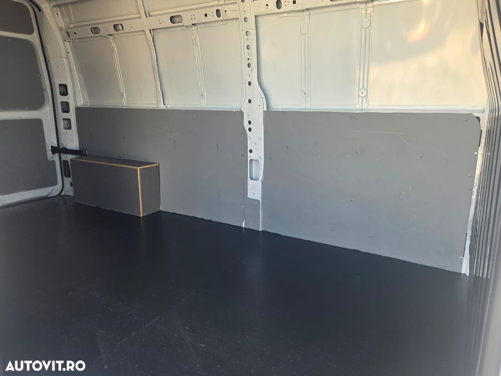 Renault New Master L3H2 - 8