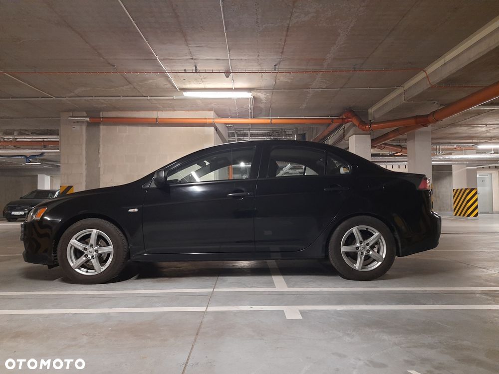 Mitsubishi Lancer 1.6 Inform - 8