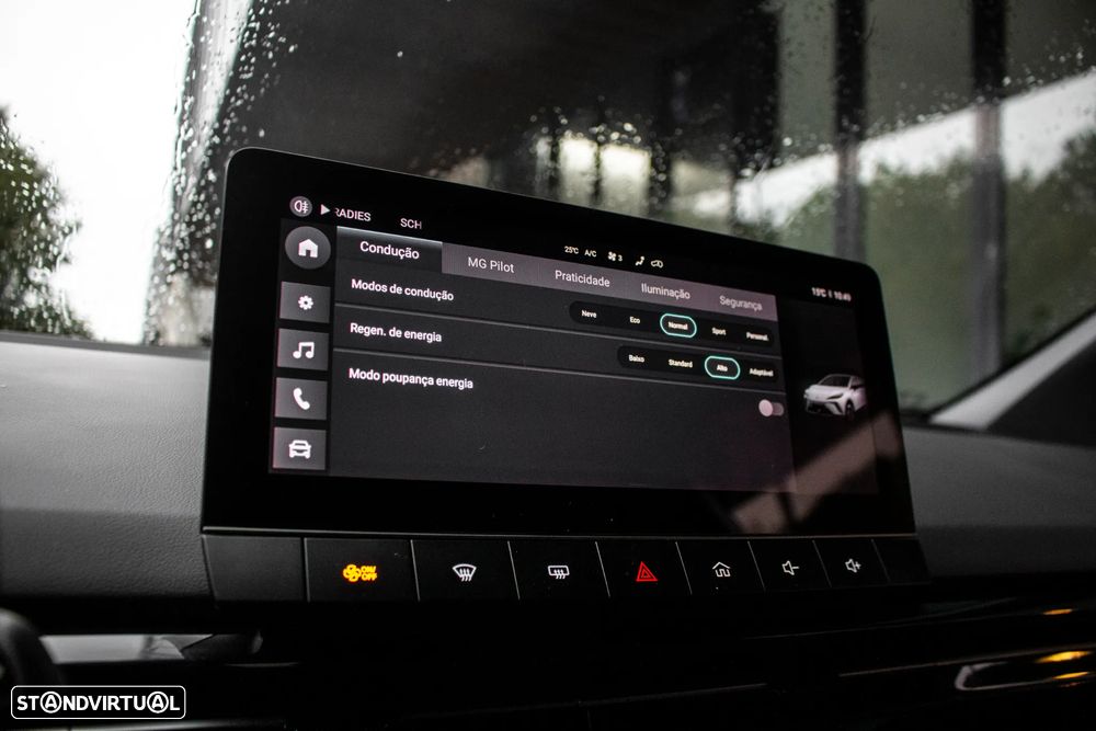 MG MG4 4 Standard - 37