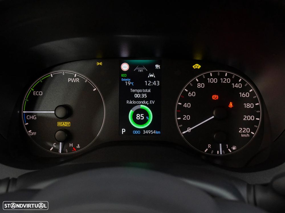 Toyota Yaris 1.5 HDF Comfort Plus - 24
