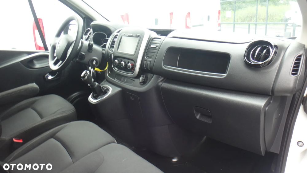 Renault Trafic - 14